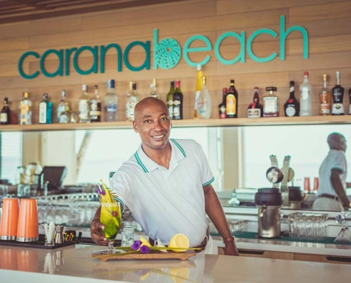 carana-beach-hotel-beach-bar-cocktails carana-beach-hotel-beach-bar-cocktails
