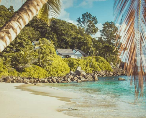 carana-beach-hotel-beach-in-front-of-the-hotel carana-beach-hotel-beach-in-front-of-the-hotel