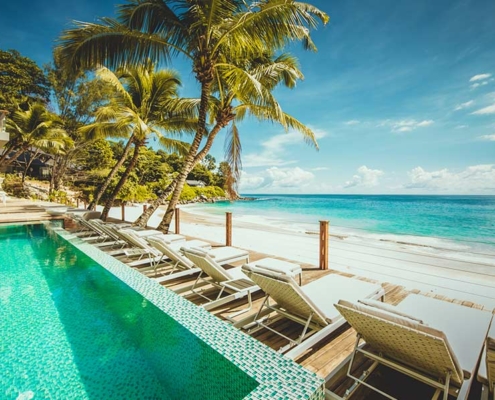 carana-beach-hotel-view-from-pool-to beach carana-beach-hotel-view-from-pool-to beach