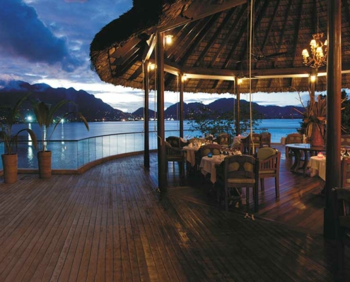 cerf-island-resort-zepis-restaurant-sunset cerf-island-resort-zepis-restaurant-sunset