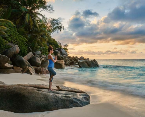 constance-lemuria-yoga-at-beach constance-lemuria-yoga-at-beach