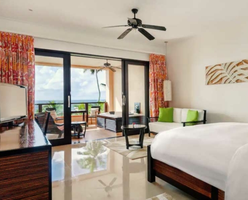 doubletree-hilton-seychelles-king-deluxe-room doubletree-hilton-seychelles-king-deluxe-room