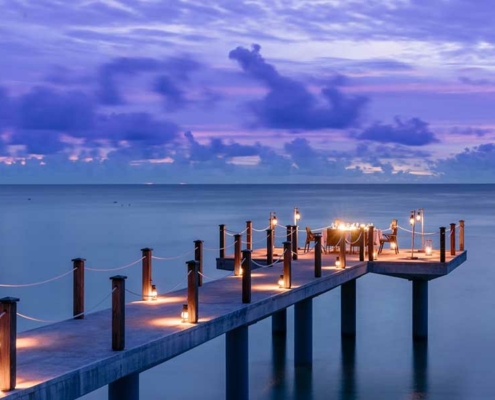 four-seasons-resort--desroches-sunset-dining