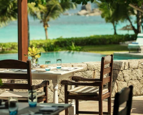 four-seasons-resort-mahe-kannel-poolside-restaurant four-seasons-resort-mahe-kannel-poolside-restaurant