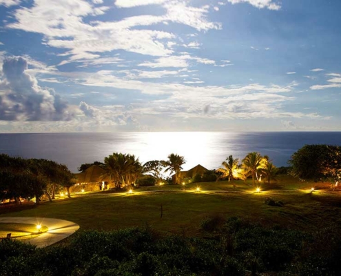 fregate-island-private-resort-at-sunset fregate-island-private-resort-at-sunset