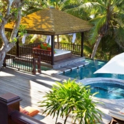 fregate-island-private-resort-villa-poolside-daybed fregate-island-private-resort-villa-poolside-daybed