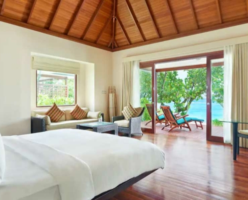 hilton-labriz-seychelles-beachfront-villa-livingroom hilton-labriz-seychelles-beachfront-villa-livingroom