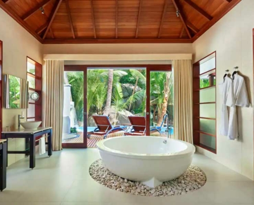 hilton-labriz-seychelles-hillside-villa-bathroom hilton-labriz-seychelles-hillside-villa-bathroom
