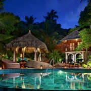 hilton-labriz-seychelles-roamtic-setting-at-night hilton-labriz-seychelles-roamtic-setting-at-night