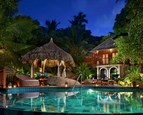hilton-labriz-seychelles-roamtic-setting-at-night hilton-labriz-seychelles-roamtic-setting-at-night