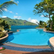 hilton-northolme-resort--infinity-pool hilton-northolme-resort--infinity-pool