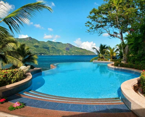 hilton-northolme-resort--infinity-pool hilton-northolme-resort--infinity-pool