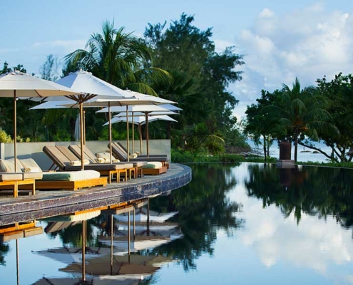 raffles-praslin-resort-large-pool raffles-praslin-resort-large-pool