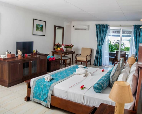 La-Digue-Island-Lodge-beach-house-interior La-Digue-Island-Lodge-beach-house-interior