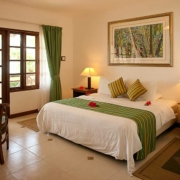 acajou-beach-resort-praslin-deluxe-bedroom acajou-beach-resort-praslin-deluxe-bedroom
