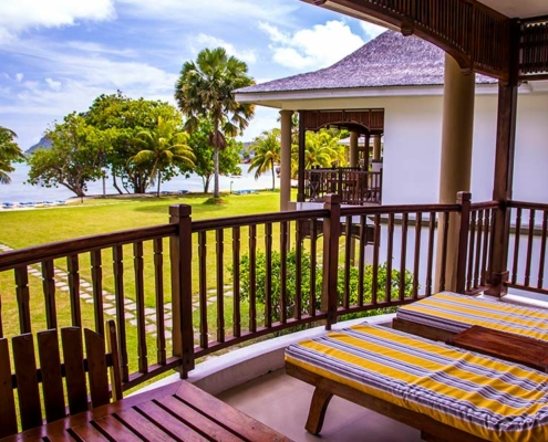domaine-de-la-reserve-beachfront-deluxe-villa-balcony domaine-de-la-reserve-beachfront-deluxe-villa-balcony