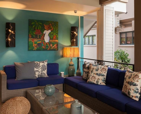 le-repaire-boutique-hotel-la-digue-lounge-area le-repaire-boutique-hotel-la-digue-lounge-area