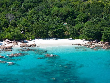 praslin-island Praslin island, shows beach on Praslin