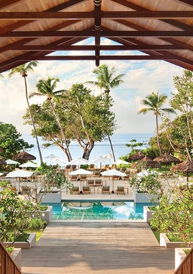 kempinski-seychelles-resort-heroimage-main-building-mobile
